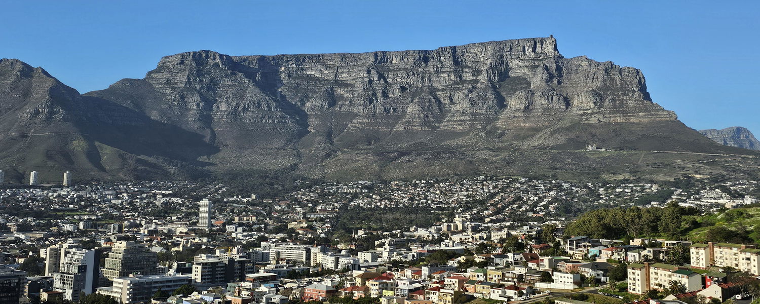 Image of Cape Town city skyline on Doughnut Trip with Gonana South African Travel