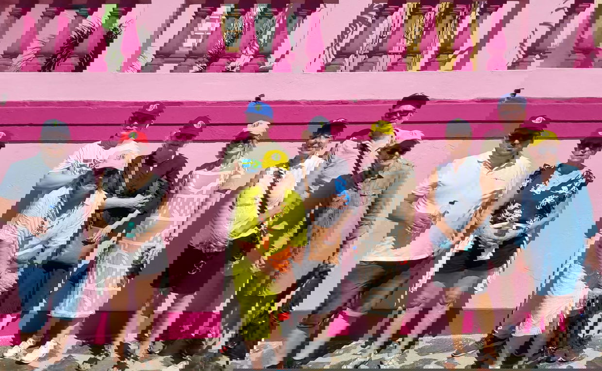 Image showing guests on a 5 Night Cape Town City tour with Gonana South African Travel