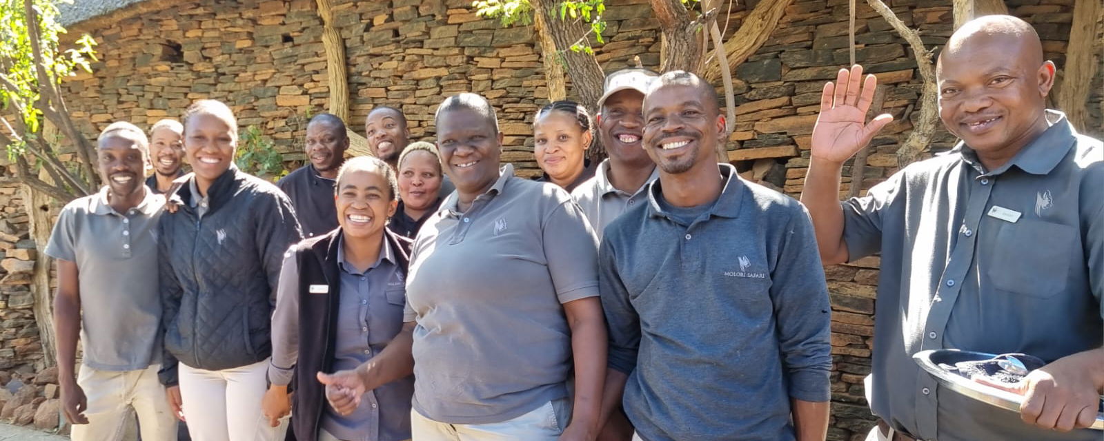 image shwoing staff on safari lodge with gonana south african travel