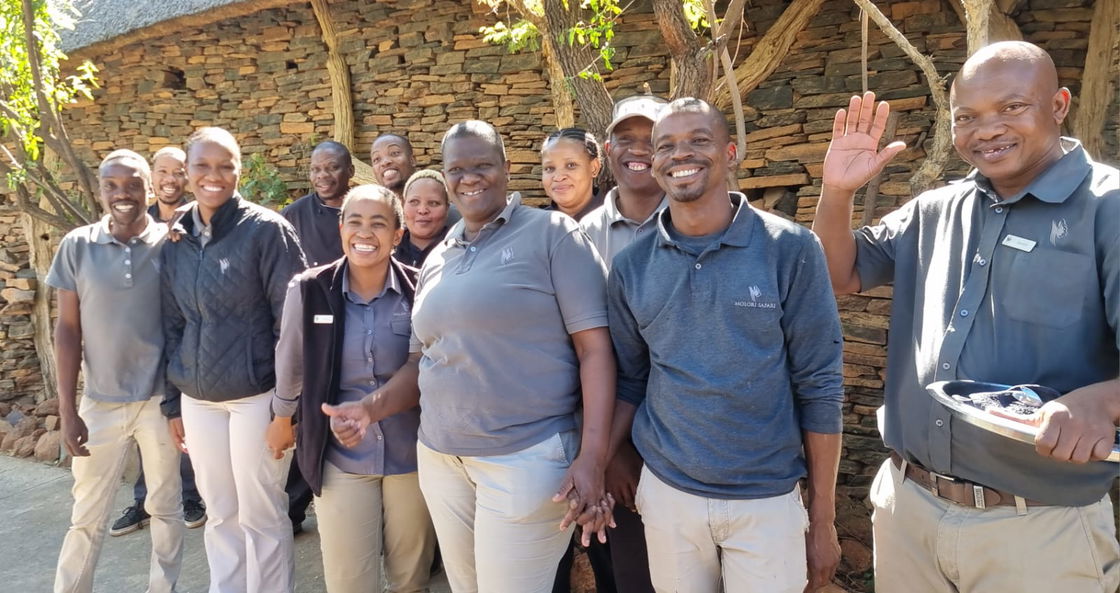 image shwoing staff on safari lodge with gonana south african travel