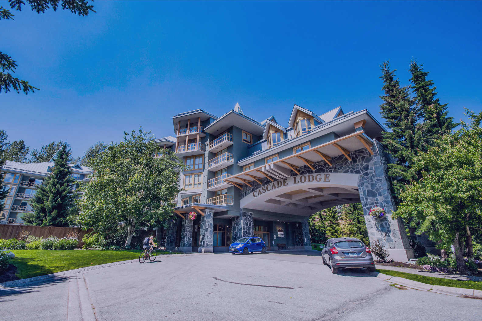 Whistler Cascade Lodge, Elevate Vacations, Whistler Condos and Vacation Rentals