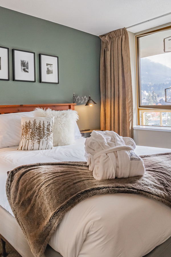 Whistler Cascade Lodge, Elevate Vacations, Whistler Condos and Vacation Rentals