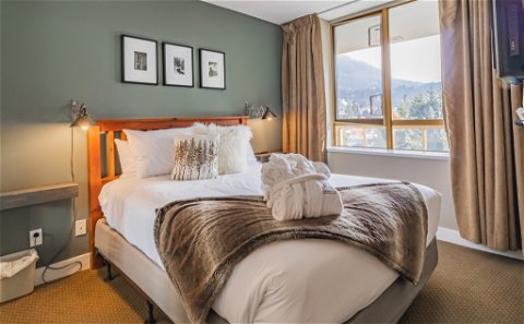 Whistler Cascade Lodge, Elevate Vacations, Whistler Condos and Vacation Rentals