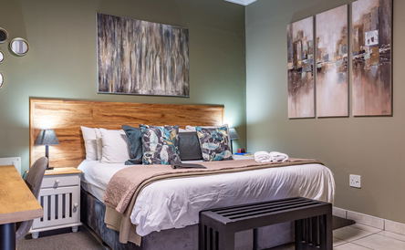 Luxury King Room