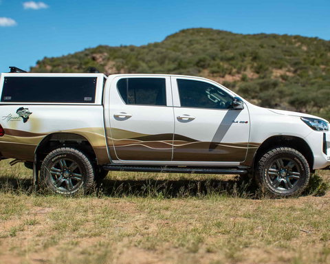 Toyota Hilux D/C 4x4 - non camping equipped
