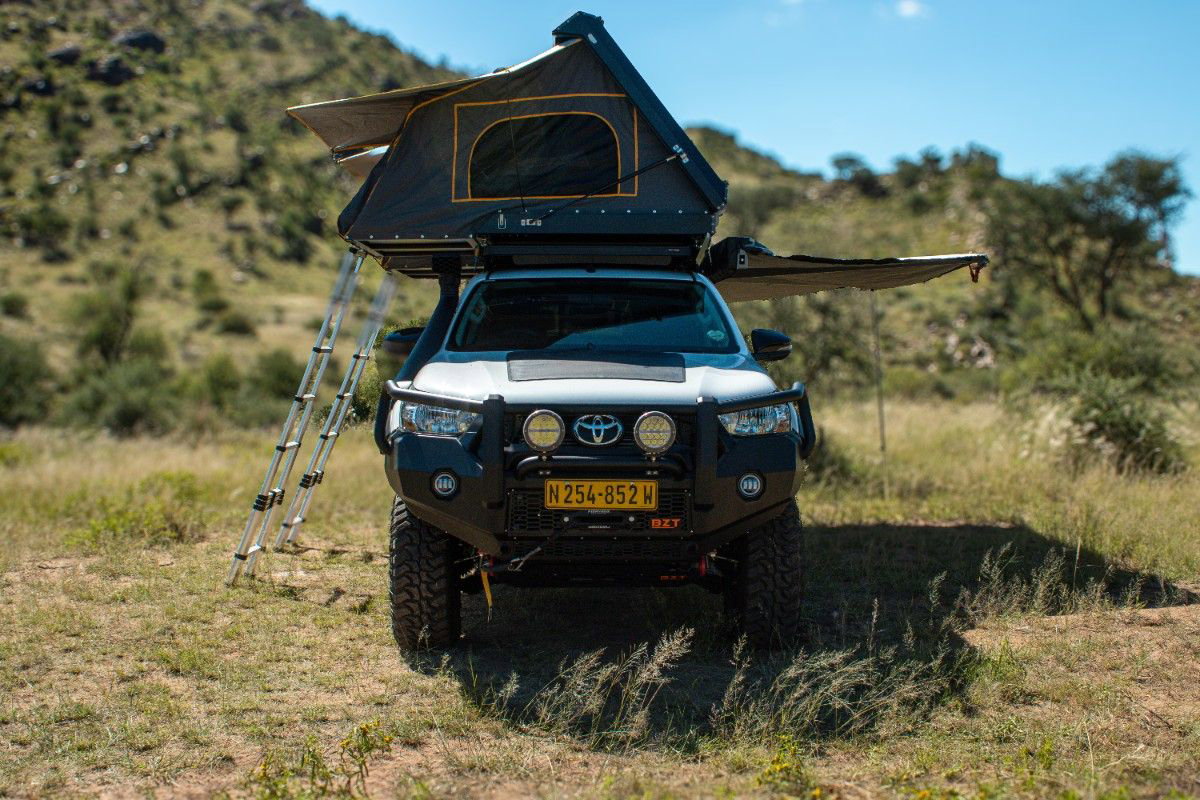 Toyota Hilux Extreme - D/C, 4x4, camping equipped - African