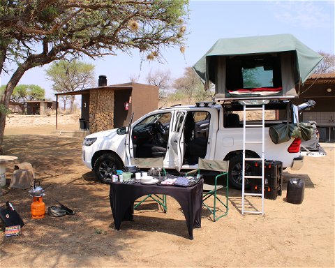 Toyota D/C 4x4 - camping equipped for 3 – 4 pax