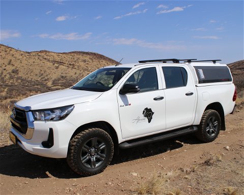 Safari 4x4 vehicle rental namibia 