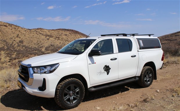 Safari 4x4 vehicle rental namibia 