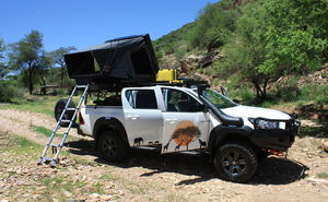 Toyota Hilux Extreme - D/C, 4x4, camping equipped