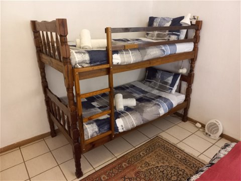 Double bunk & towels