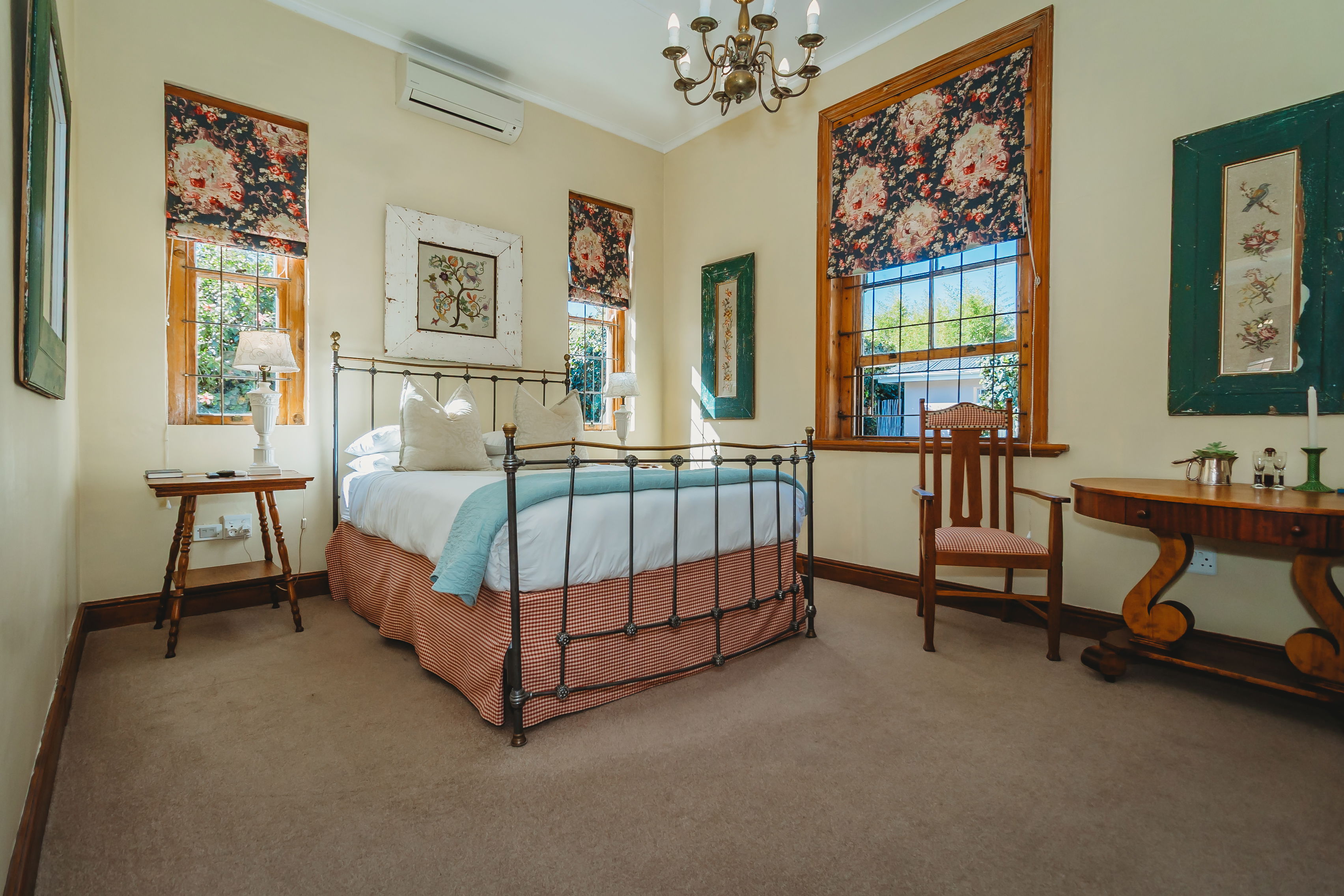 AFFORDABLE ROOMS