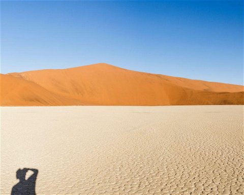 OBJEVTE BÍLOU HLINĚNOU PÁNEV DEADVLEI