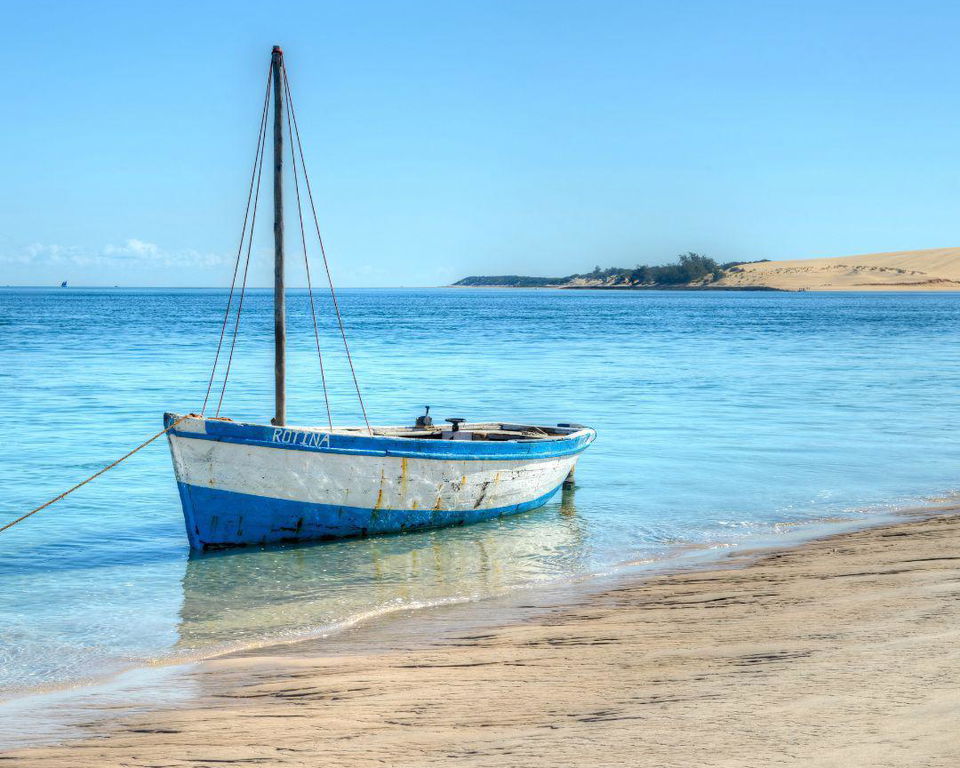 INHAMBANE STRANDUPPLEVELSER