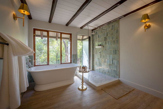 Gorgeous bathroom of a luxury safari lodge in Greater Kruger.