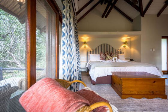 Elegant guest suites. Luxury safari lodge in Greater Kruger Elegant guest suites. Luxury safari lodge in Greater Kruger