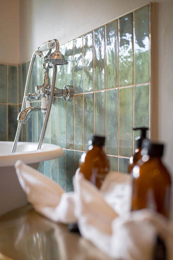 Guest bathroom amenities. Luxury safari lodge in Greater Kruger