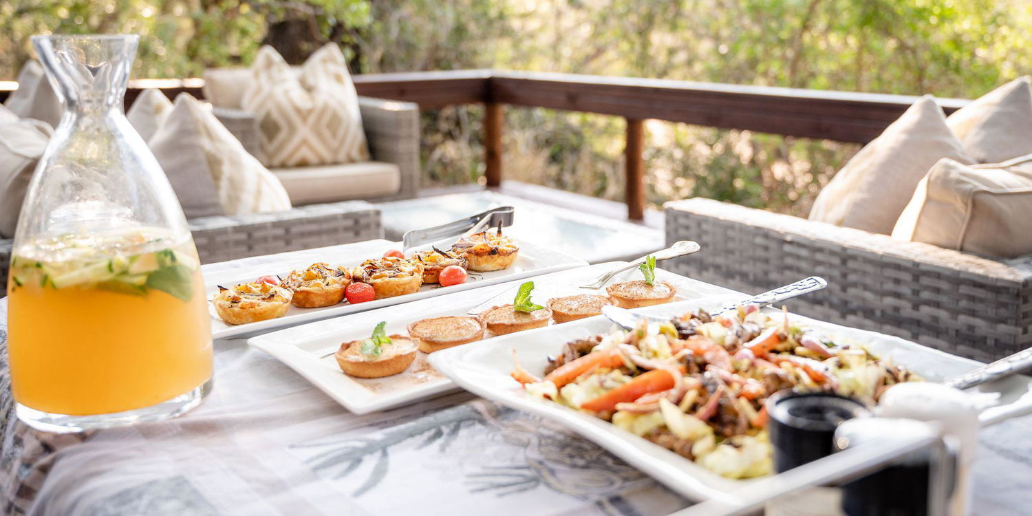 Delicious food, freshly prepared daily by our chef at Shimungwe Lodge