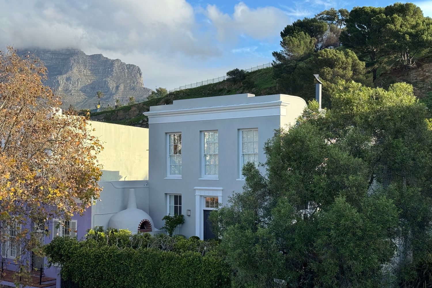 De Waterkant House, Table Mountain, Accommodation, Cape Town, Hotel, Heritage Architecture, De Waterkant, Guest House, Airbnb, Western Cape, South Africa, Signal Hill, Accommodation in Cape Town, Accommodation in De Waterkant, Accommodation near CTICC, Hotel near Table Mountain, Hotel near CTICC, Hotel near Cape Town Stadium, Accommodation near Green Point