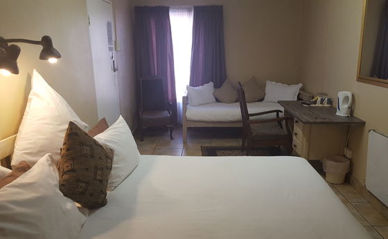 Family Room, en-suite (Double + Extra Single)