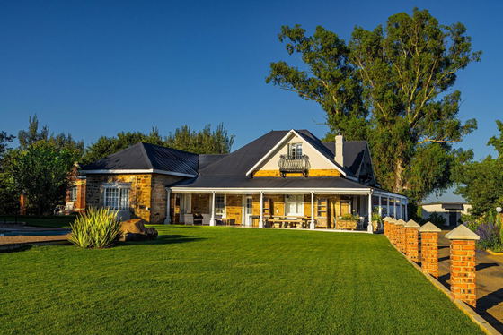 Tranquil countryside accommodation close to Kroonstad