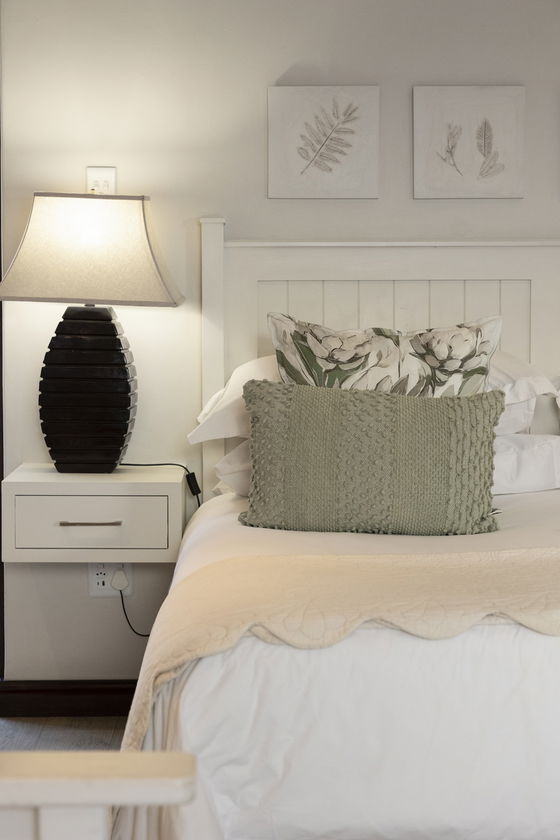 Deluxe room - ensuite bathroom & private outside seating