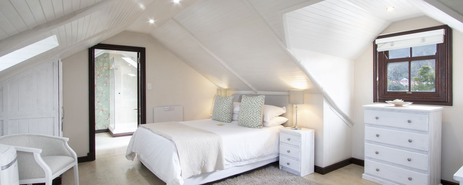 A LOVELY HONEYMOON SUITE!