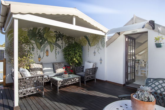 Studio Room with private deck, sun loungers & BBQ/braai