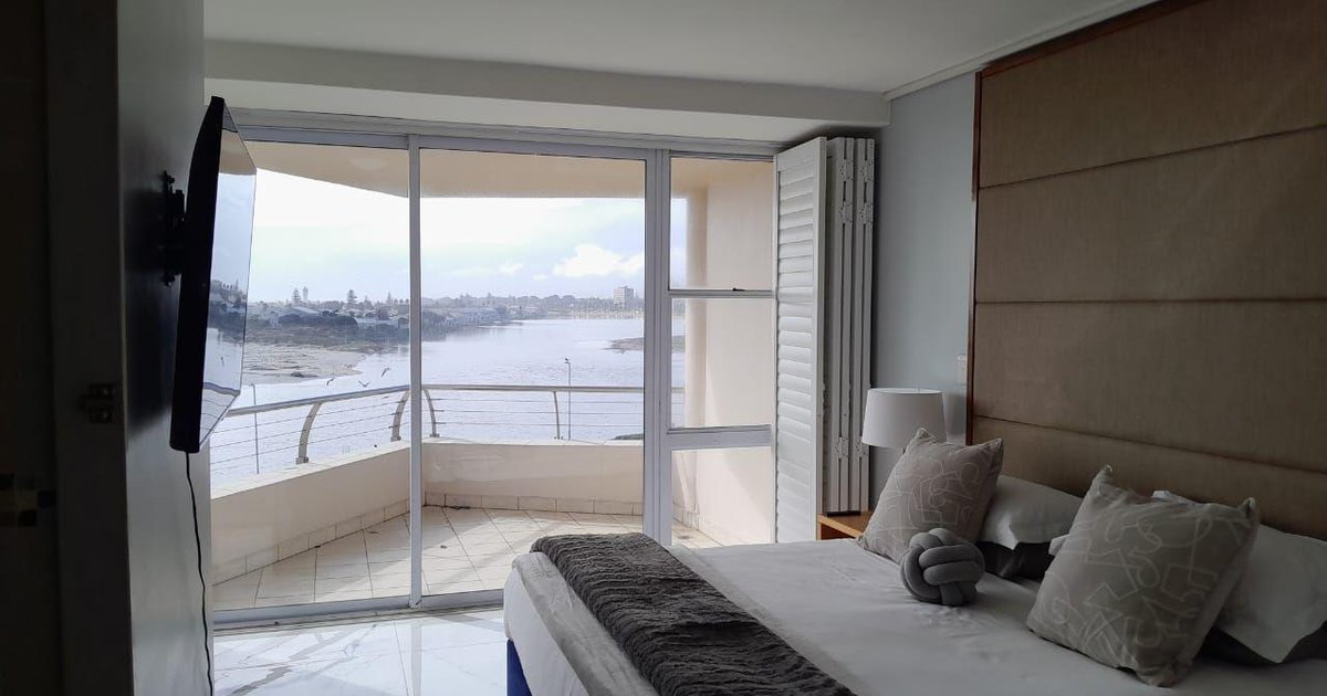 Accommodation - Lagoon Shoreline Penthouse - Upscale Penthouse Apartments In Warroad With Lake Access And Pool