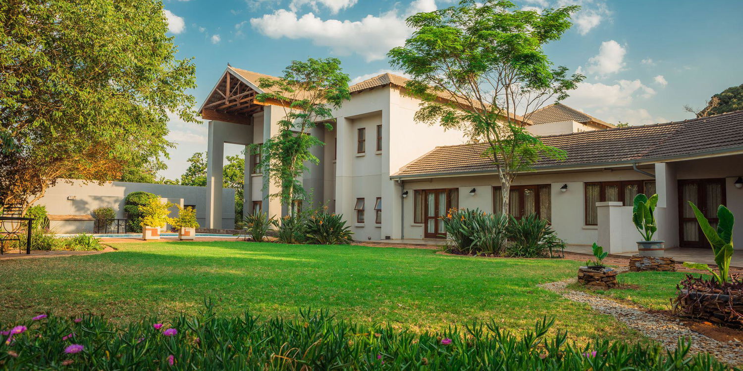 Welcome to Tamboti Lodge