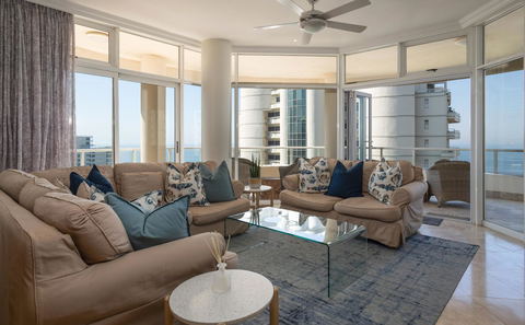 Lounge area