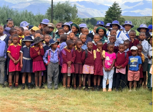 School turn out to see His Majesty King Letsie III