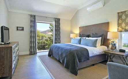 Master en-suite bedroom