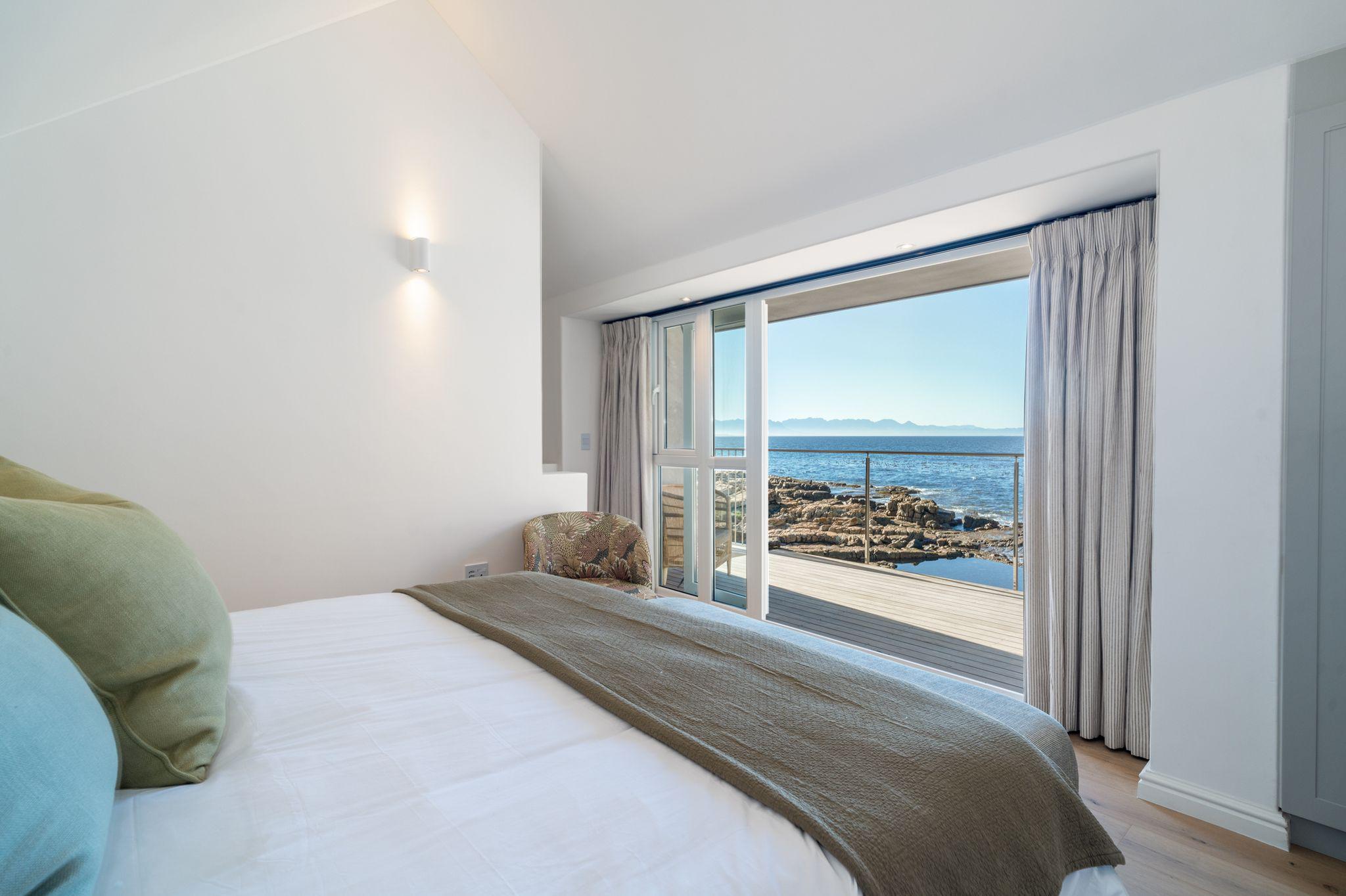 A Luxury Beach Villa in Kalk Bay