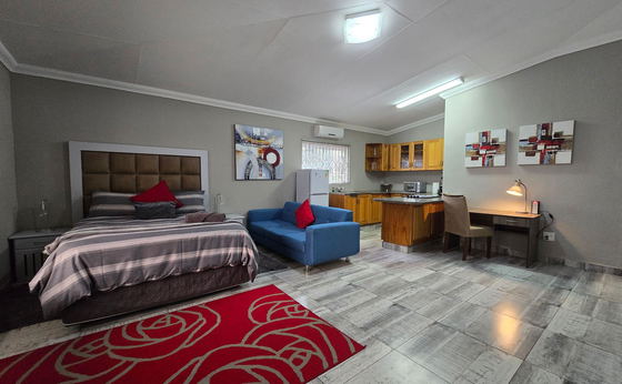 Luxury Self Catering Room - 2