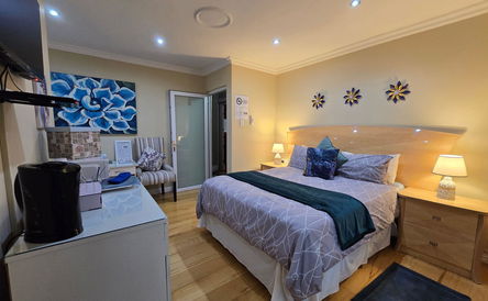 Luxury Business Room - 6