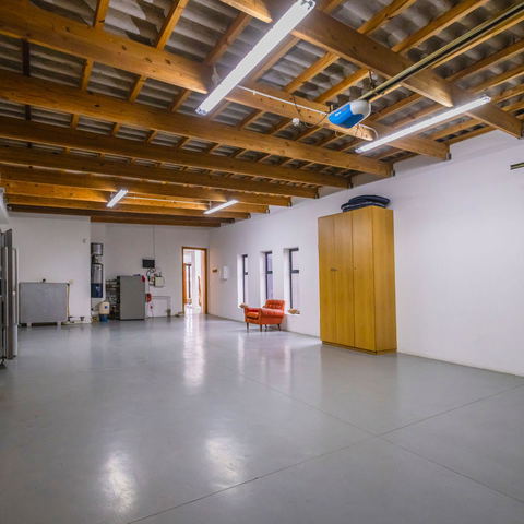 Garage/Laundry