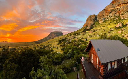 Mount Everest Log cabin