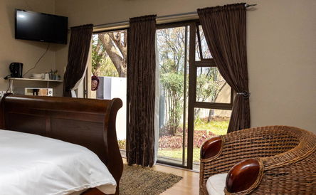 Executive Queen Room Garden Facing