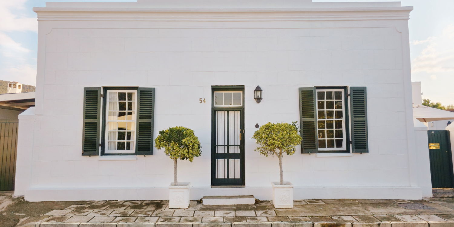 From historic kothuize to an elegant farm stay