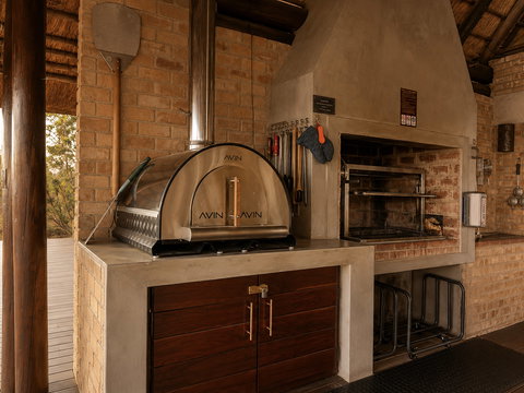 Pizza oven and Braai