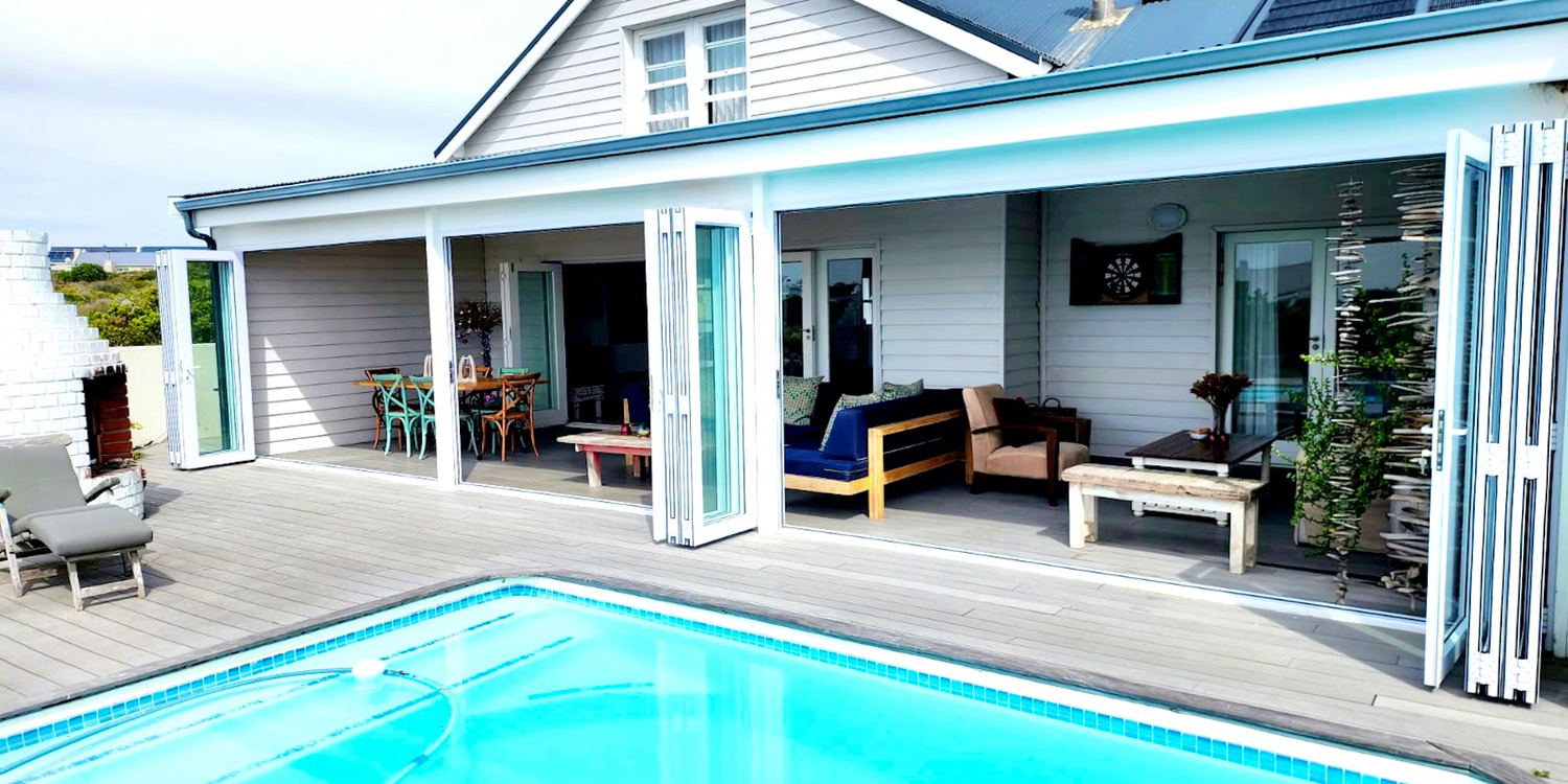 A private, self-catering holiday home in Grotto Bay