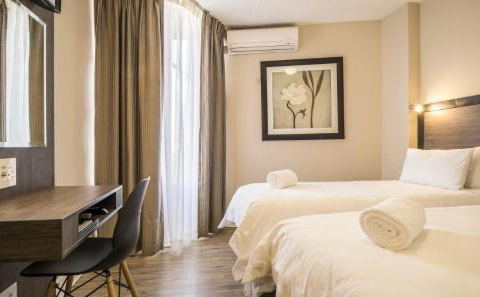 Standard Twin Room