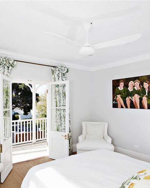 Erica Room (Queen Bed)