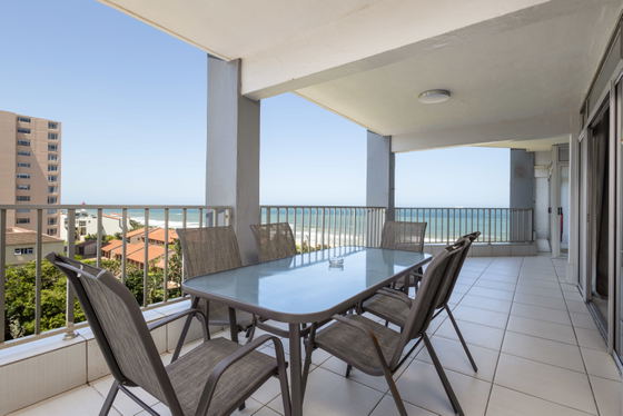Balcony dining area