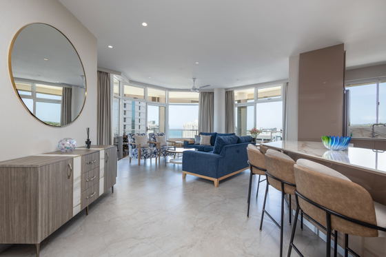 Dining area / Living room