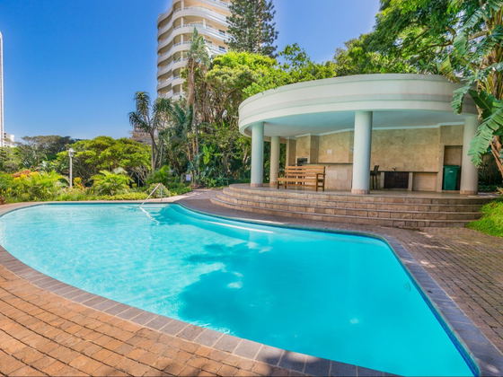 Communal swimming pool