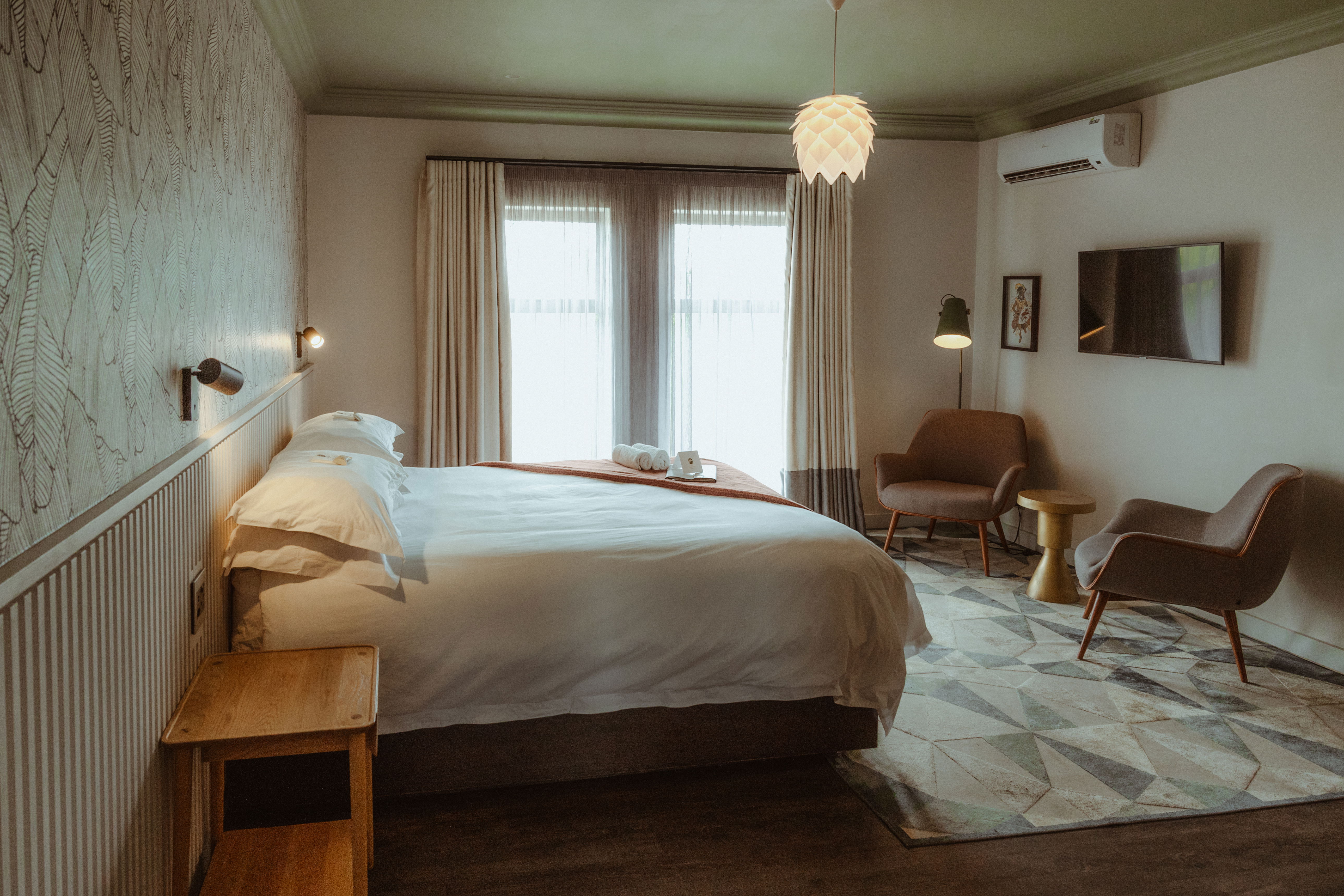 Deluxe Suites