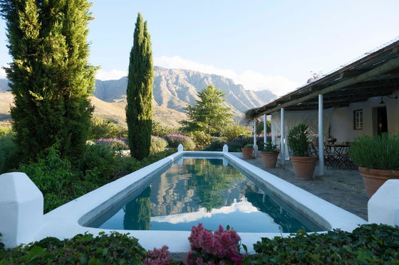 De Hoek pool guesthouse looking at the Karoo Langeberg Mountains