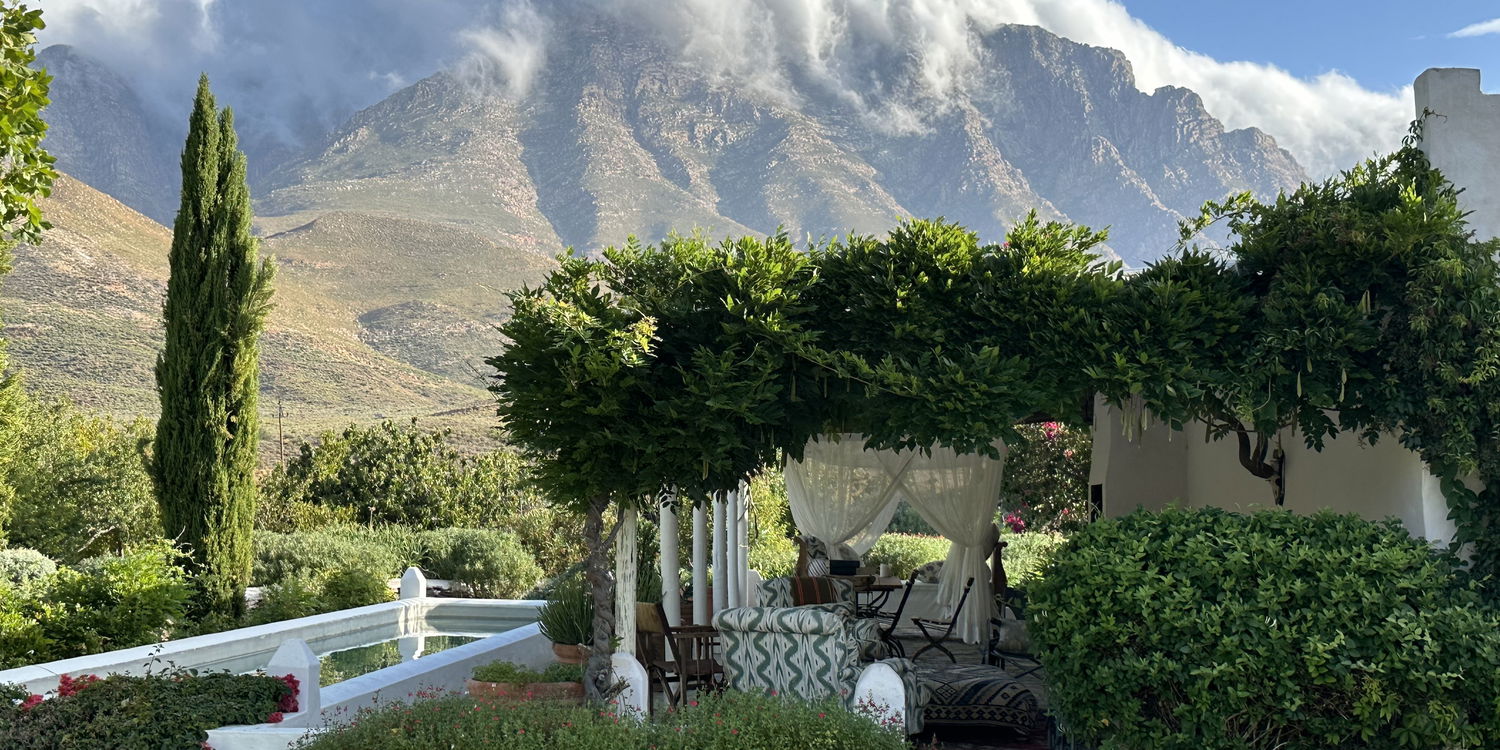 De Hoek pool guesthouse looking at the Karoo